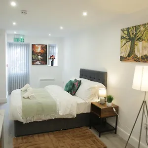 Luton Nook And Kitchen 4 Mins To Luton Airport Homestay Luton (Bedfordshire)